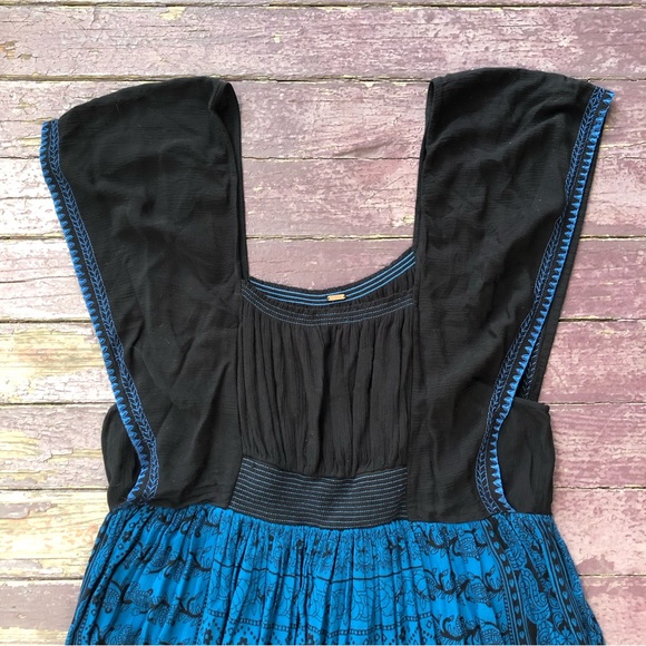 Free People Maxi Dress Flutter Sleeve Blue Black Floral Elephants - Picture 11 of 16